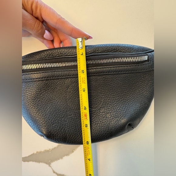 Gucci GG JUMBO SMALL BELT BAG in Black - Picture 12 of 16